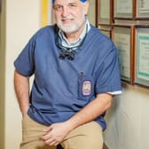 Dr. Jorge Ortiz Díaz, especialista en prostodoncia e implantes en Saltillo